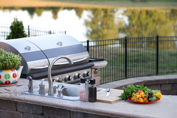 Best Materials for Outdoor Kitchen Countertops